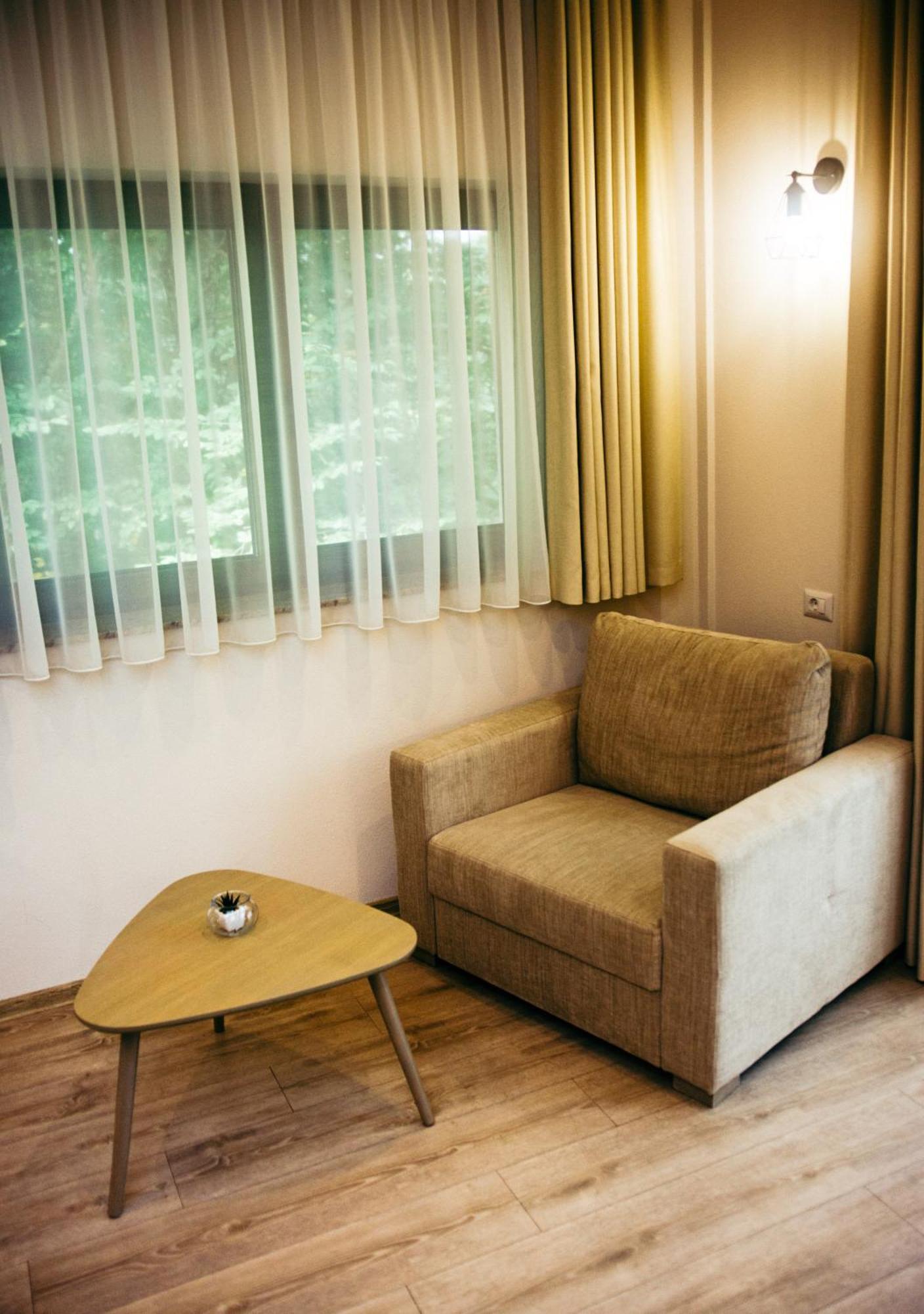 Amethyst Bed & Breakfast Sovata Bagian luar foto