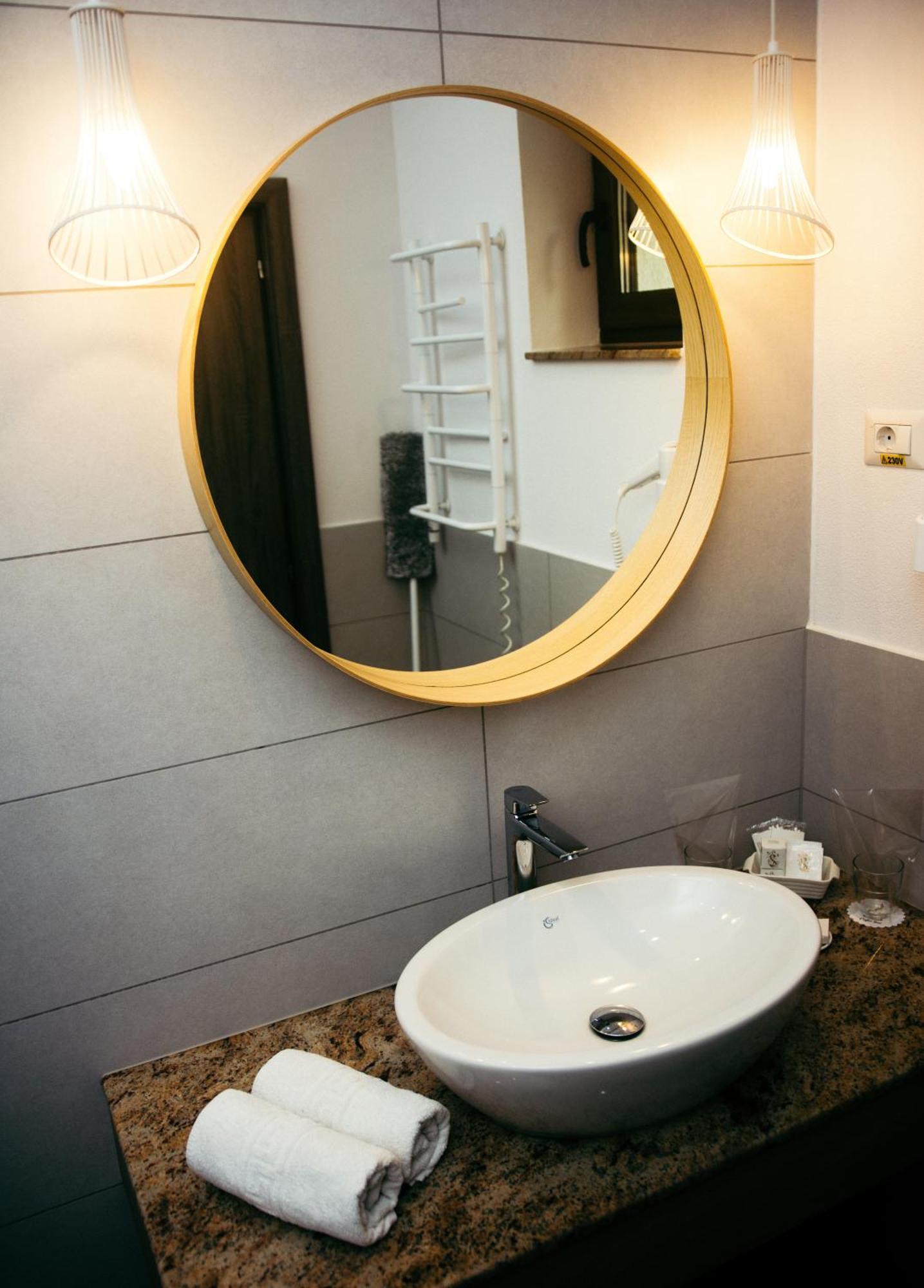 Amethyst Bed & Breakfast Sovata Bagian luar foto